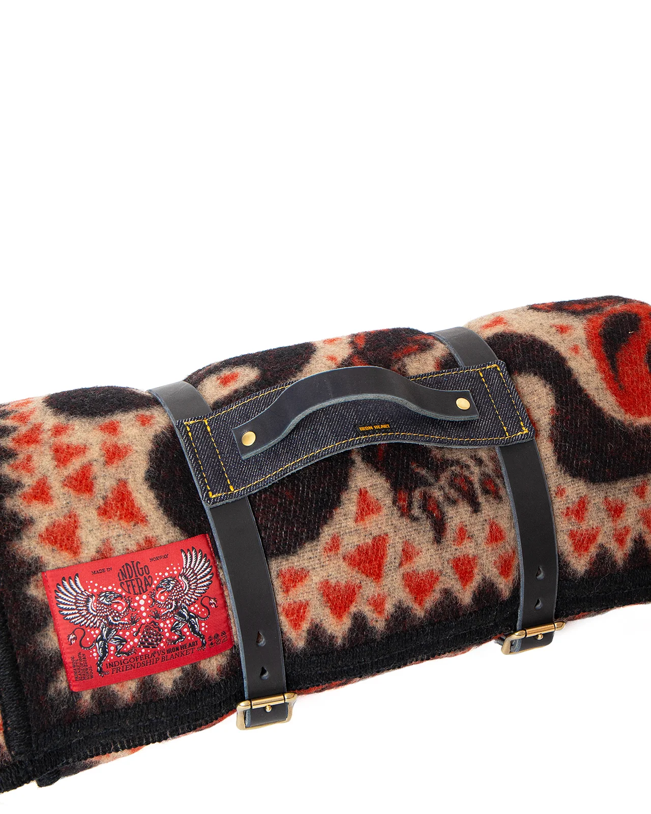 Indigofera x Iron Heart Wool Blanket With Holder - Image 4