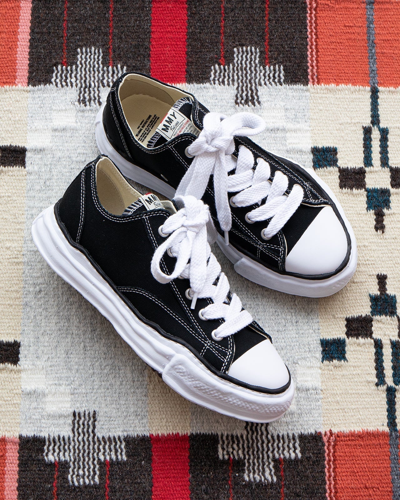 Maison Mihara Yasuhiro, Peterson Low, Black - Image 4
